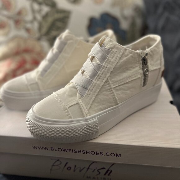 Women's Blowfish Malibu Mamba Wedge Sneaker in White - Picture 2 of 6